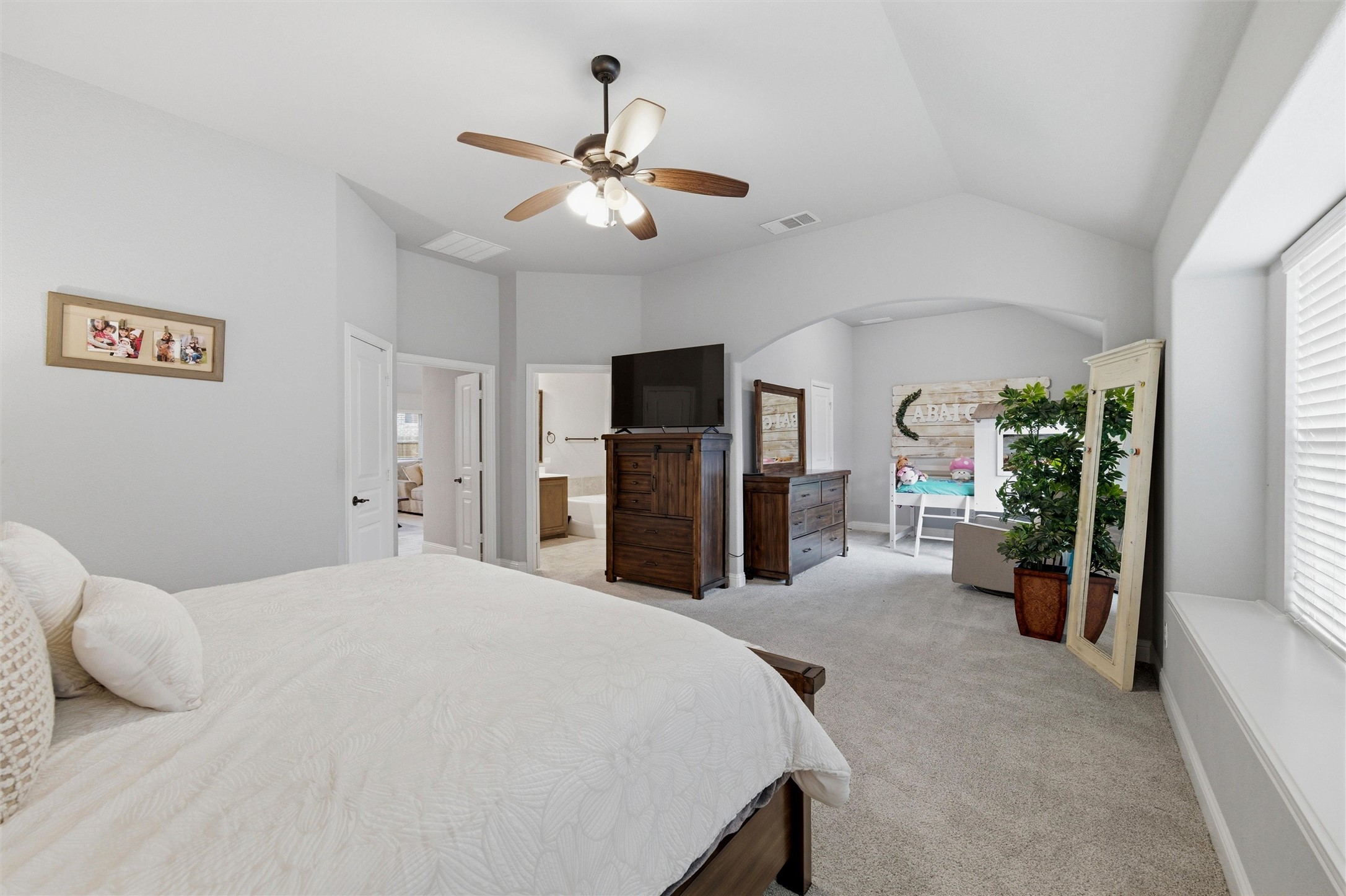 1128 Sutton Place Desoto TX 75115