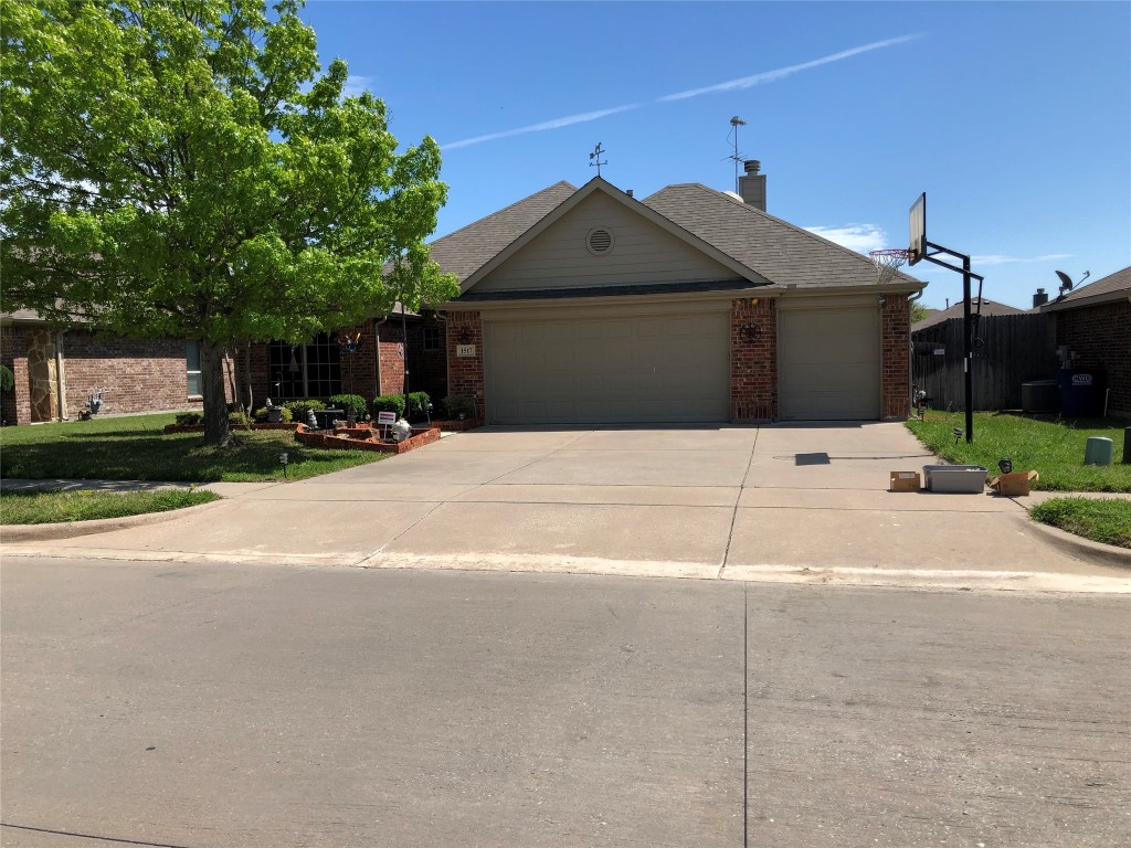 1517 Greenbrier Drive Van Alstyne TX 75495
