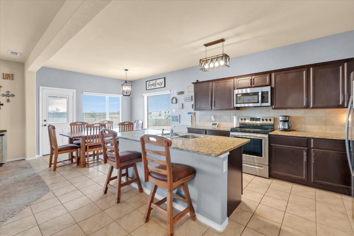 300 Fairgrounds Lane Ponder TX 76259