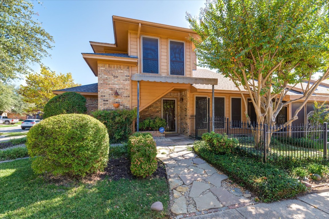 1400 Boardwalk Street Arlington TX 76011