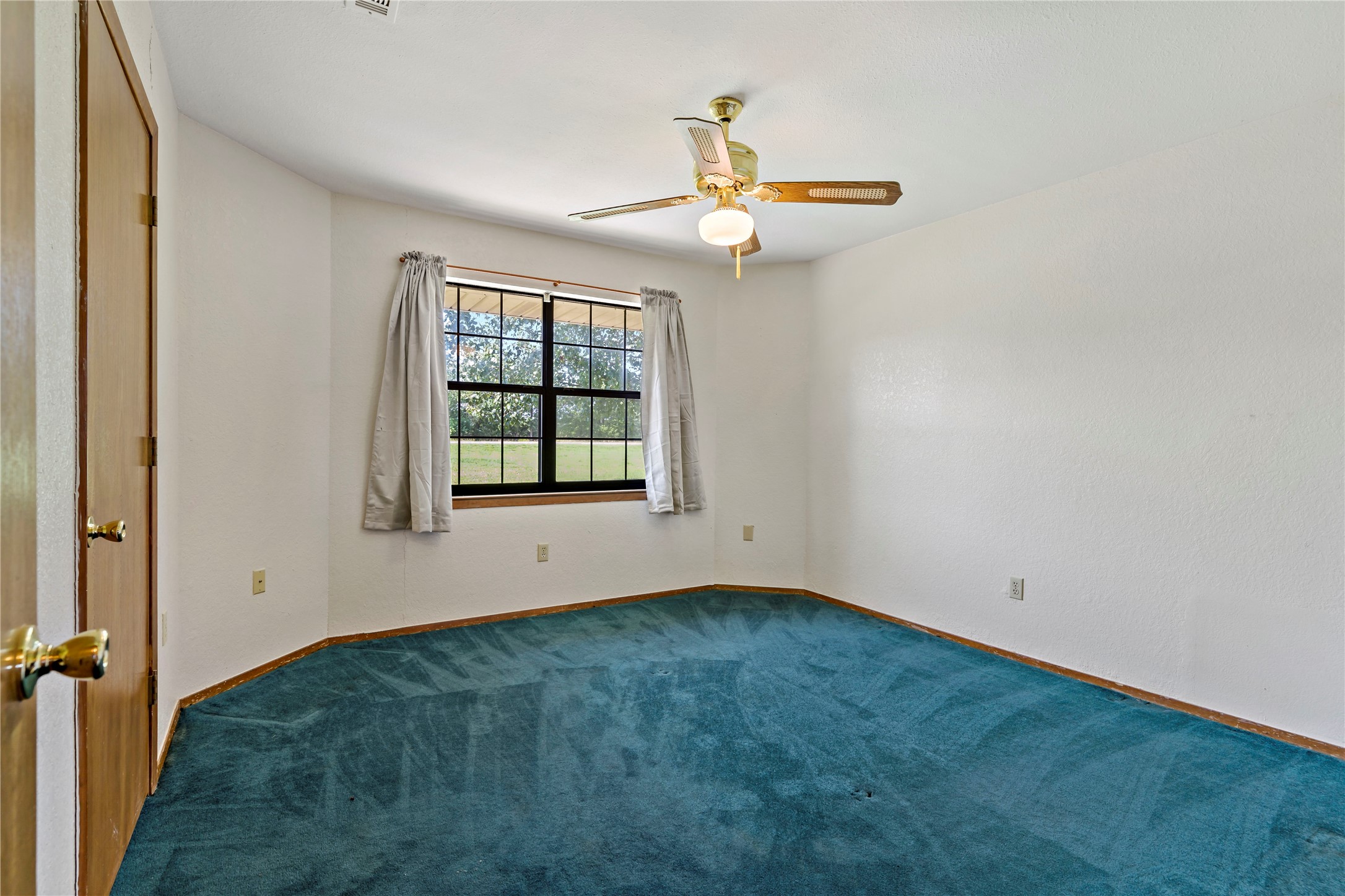 4395 Farm Road 2820 Sumner TX 75486