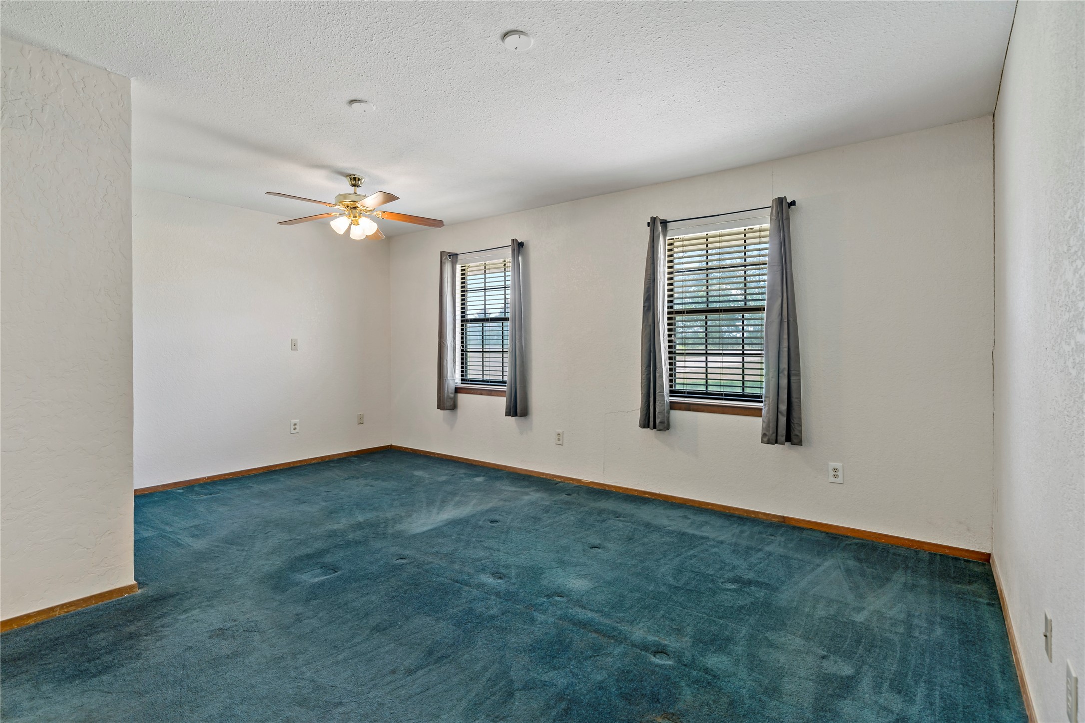 4395 Farm Road 2820 Sumner TX 75486