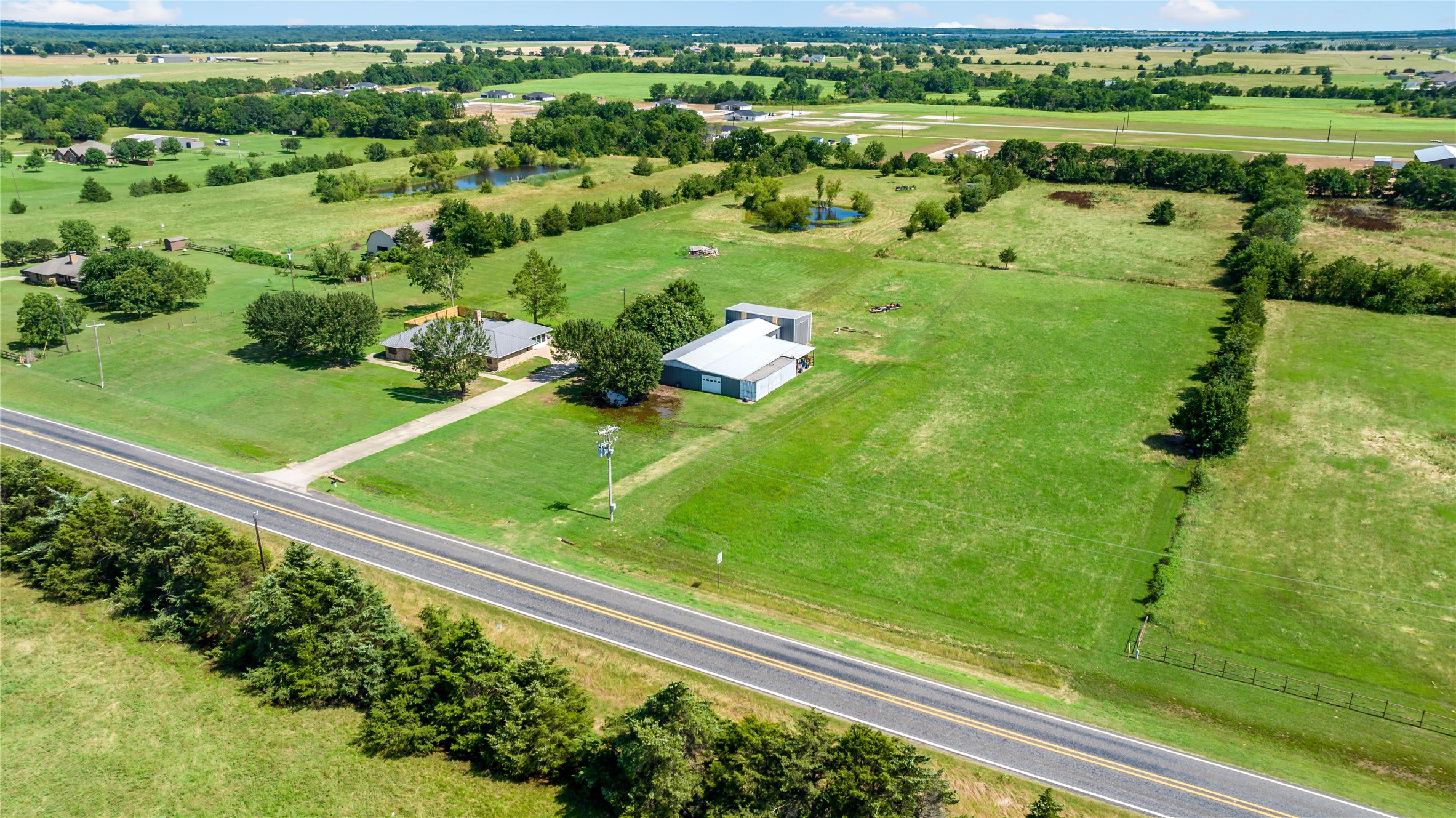 4395 Farm Road 2820 Sumner TX 75486