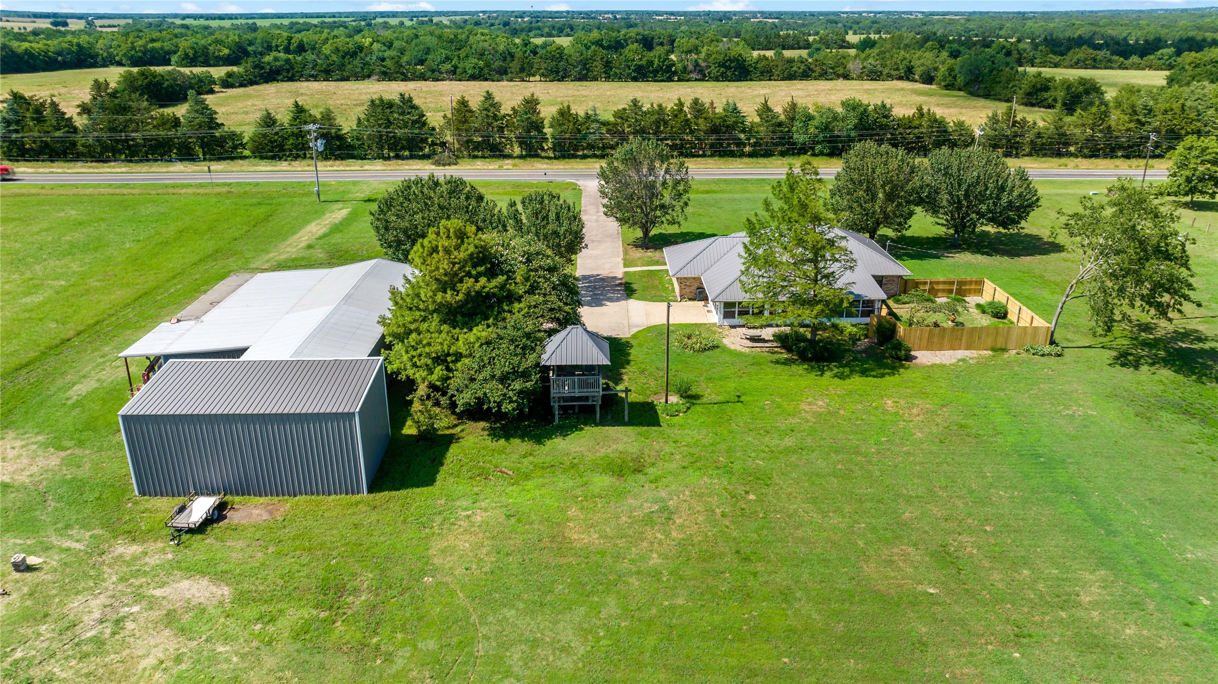 4395 Farm Road 2820 Sumner TX 75486