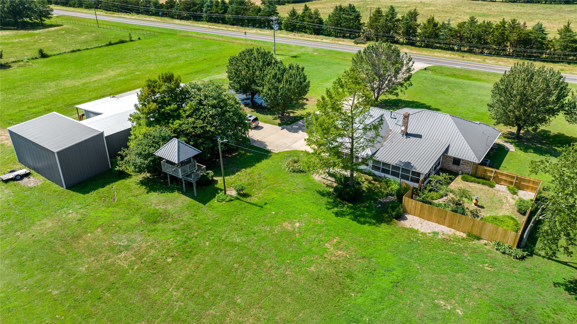 4395 Farm Road 2820 Sumner TX 75486
