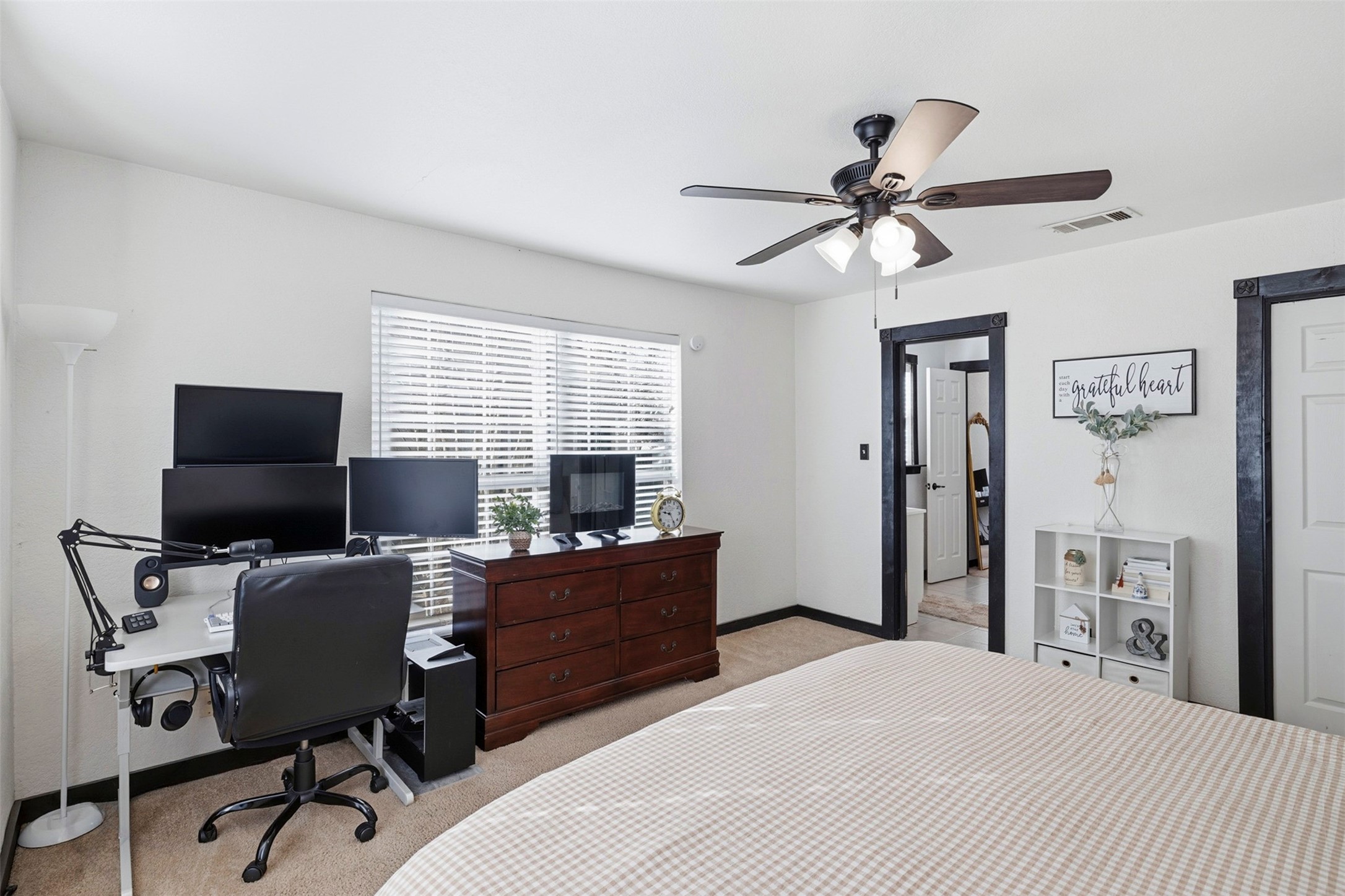 1015 N Howeth Street Gainesville TX 76240