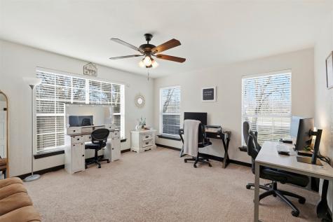1015 N Howeth Street Gainesville TX 76240