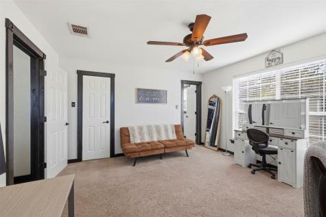1015 N Howeth Street Gainesville TX 76240