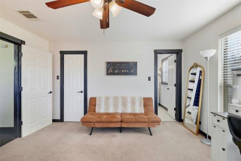1015 N Howeth Street Gainesville TX 76240