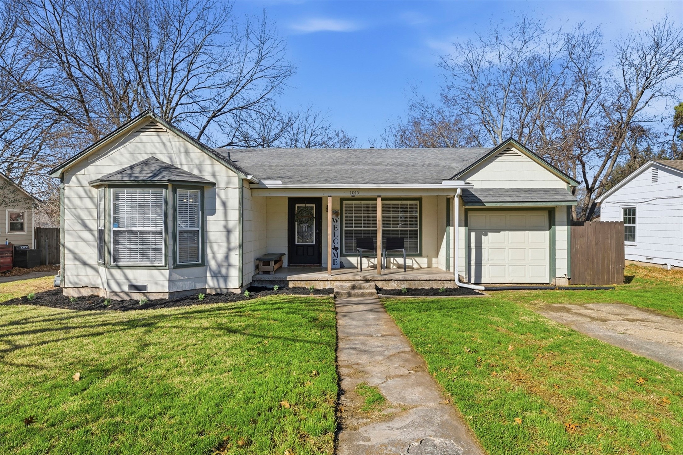 1015 N Howeth Street Gainesville TX 76240