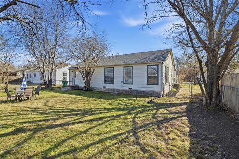 1015 N Howeth Street Gainesville TX 76240