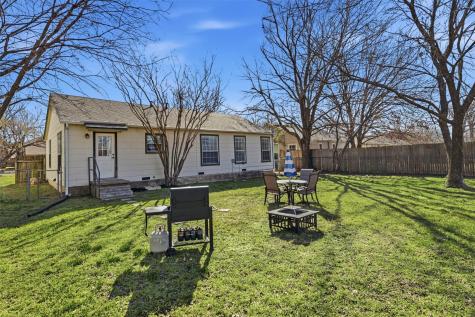 1015 N Howeth Street Gainesville TX 76240