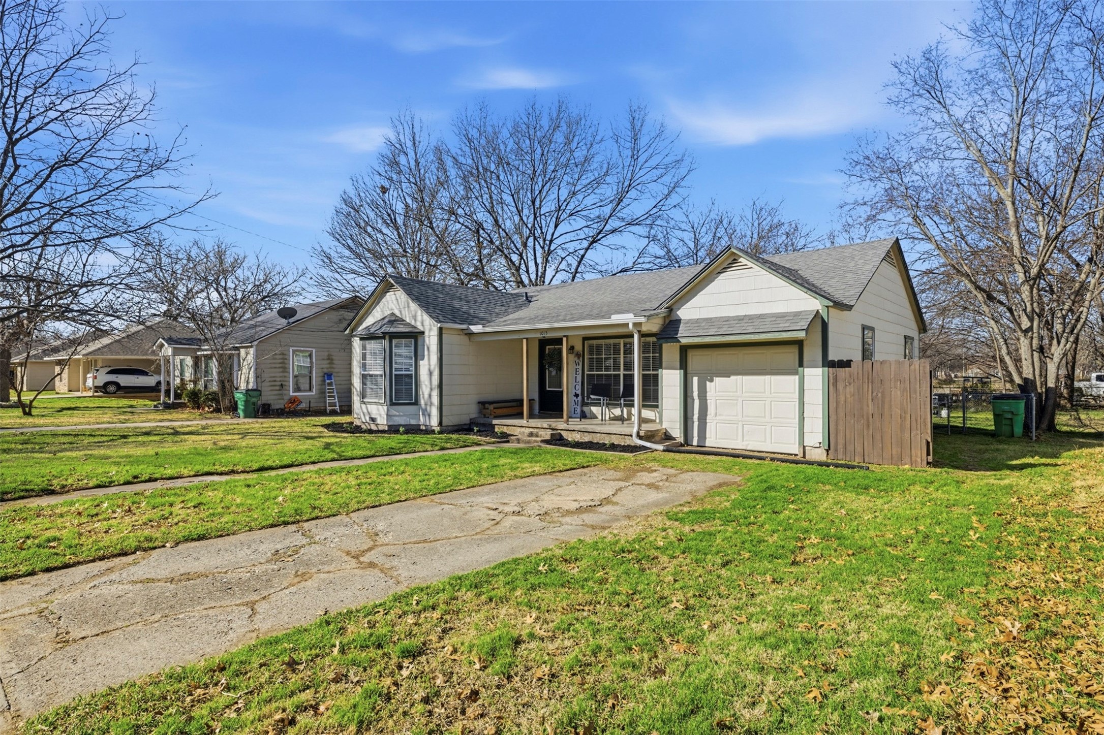 1015 N Howeth Street Gainesville TX 76240