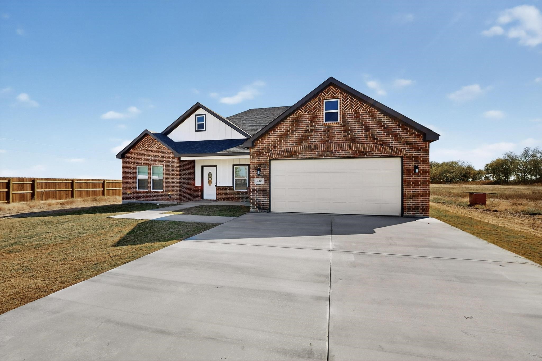 740 Section House Road Alma TX 75119