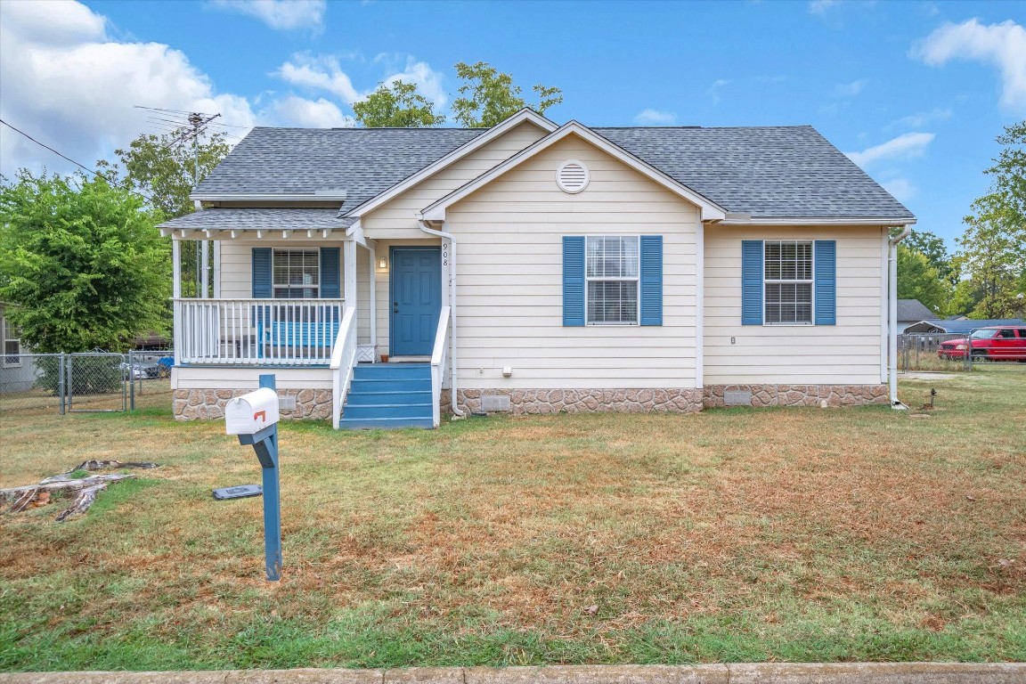 908 N Wills Street Wills Point TX 75169