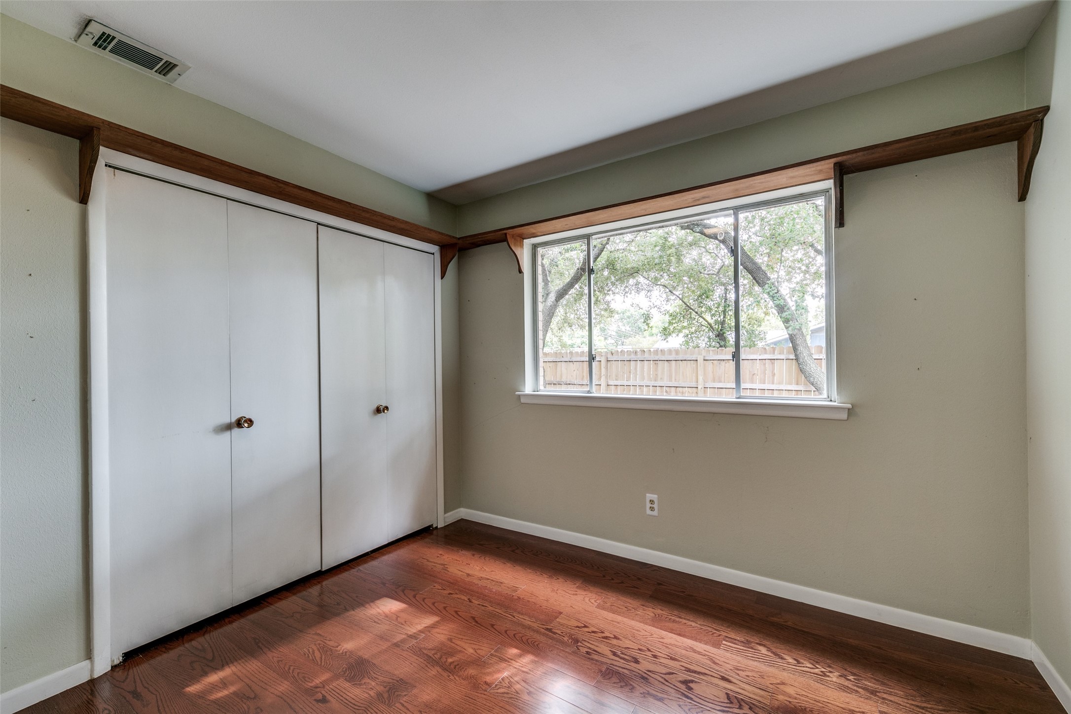 2718 Running Brook Lane Dallas TX 75228