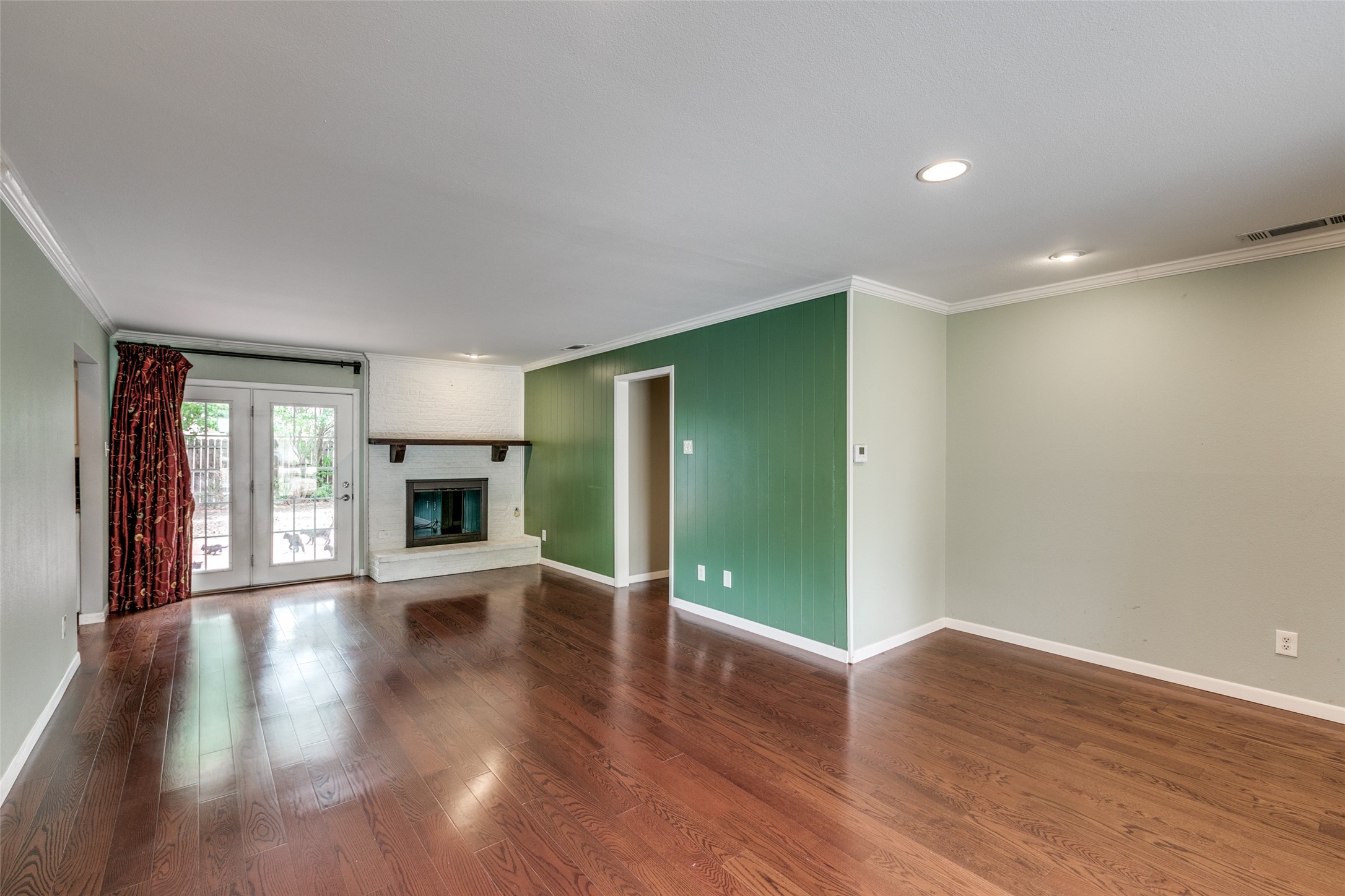 2718 Running Brook Lane Dallas TX 75228