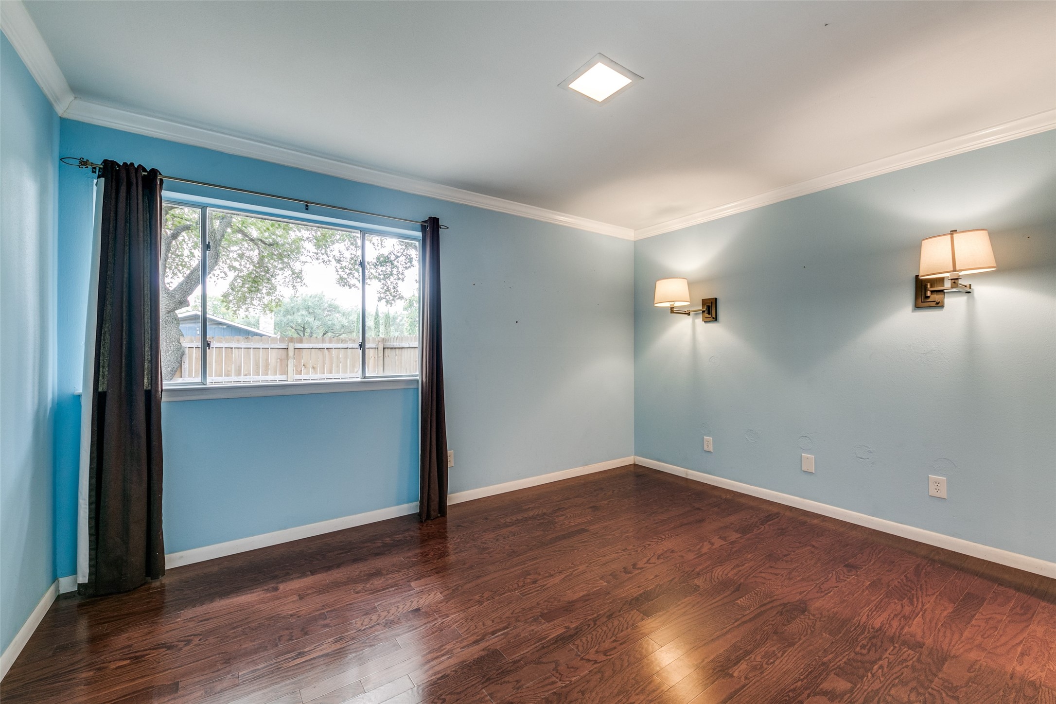2718 Running Brook Lane Dallas TX 75228