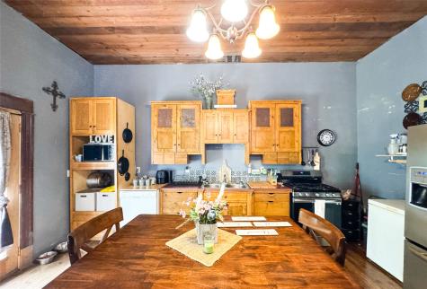 711 W 6th Street Cisco TX 76437