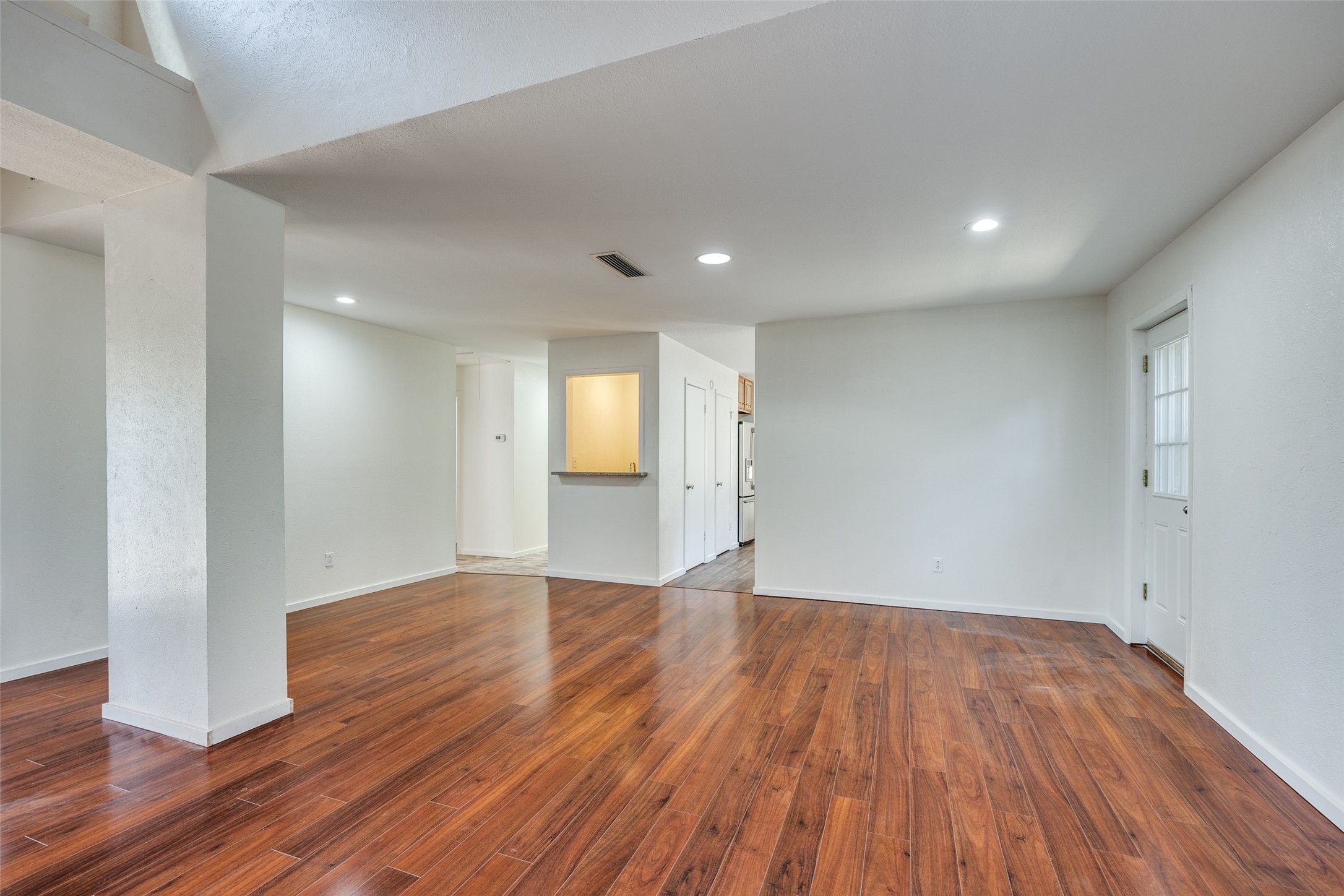 3255 Whispering Oak Farmers Branch TX 75234