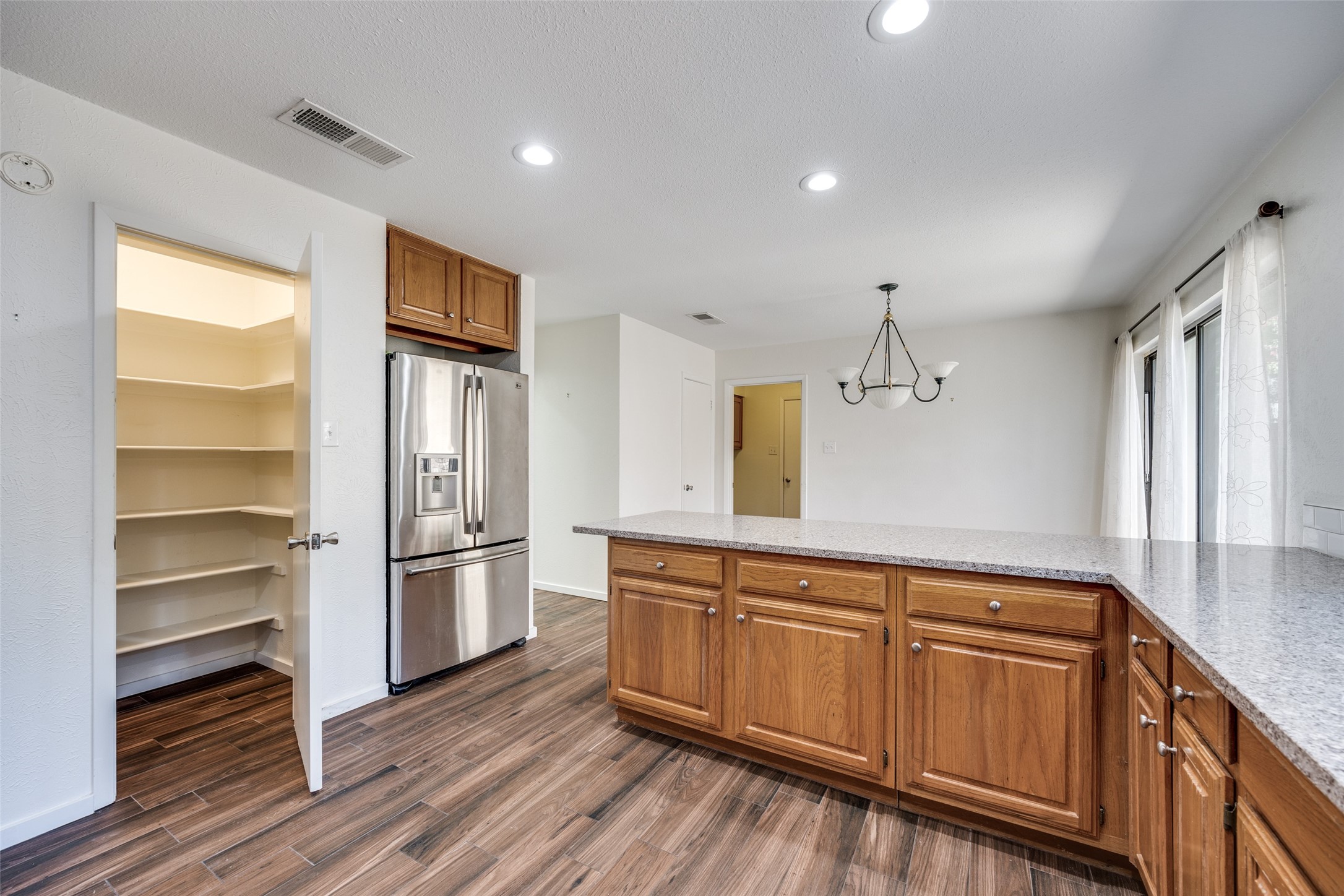 3255 Whispering Oak Farmers Branch TX 75234