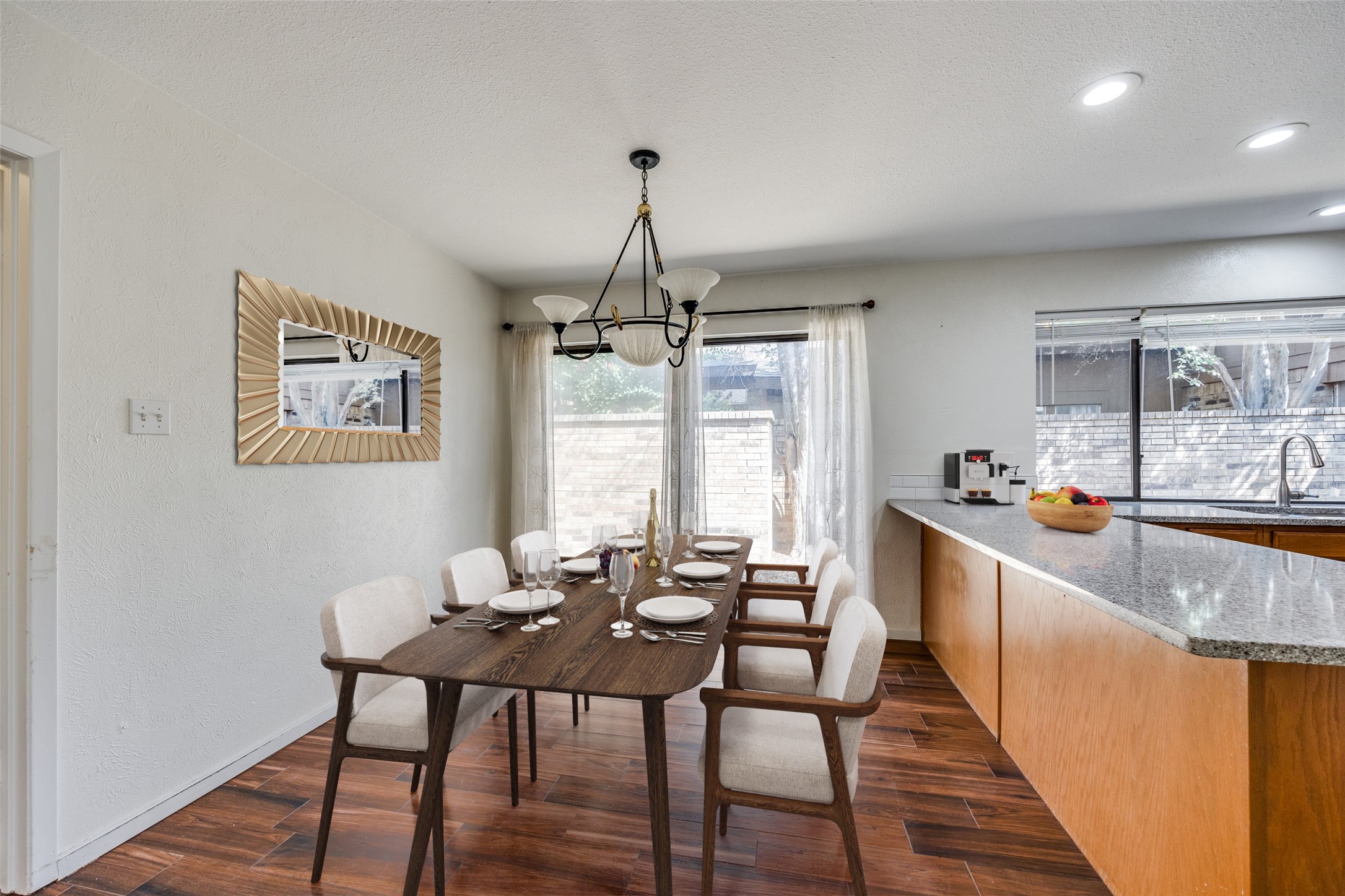 3255 Whispering Oak Farmers Branch TX 75234