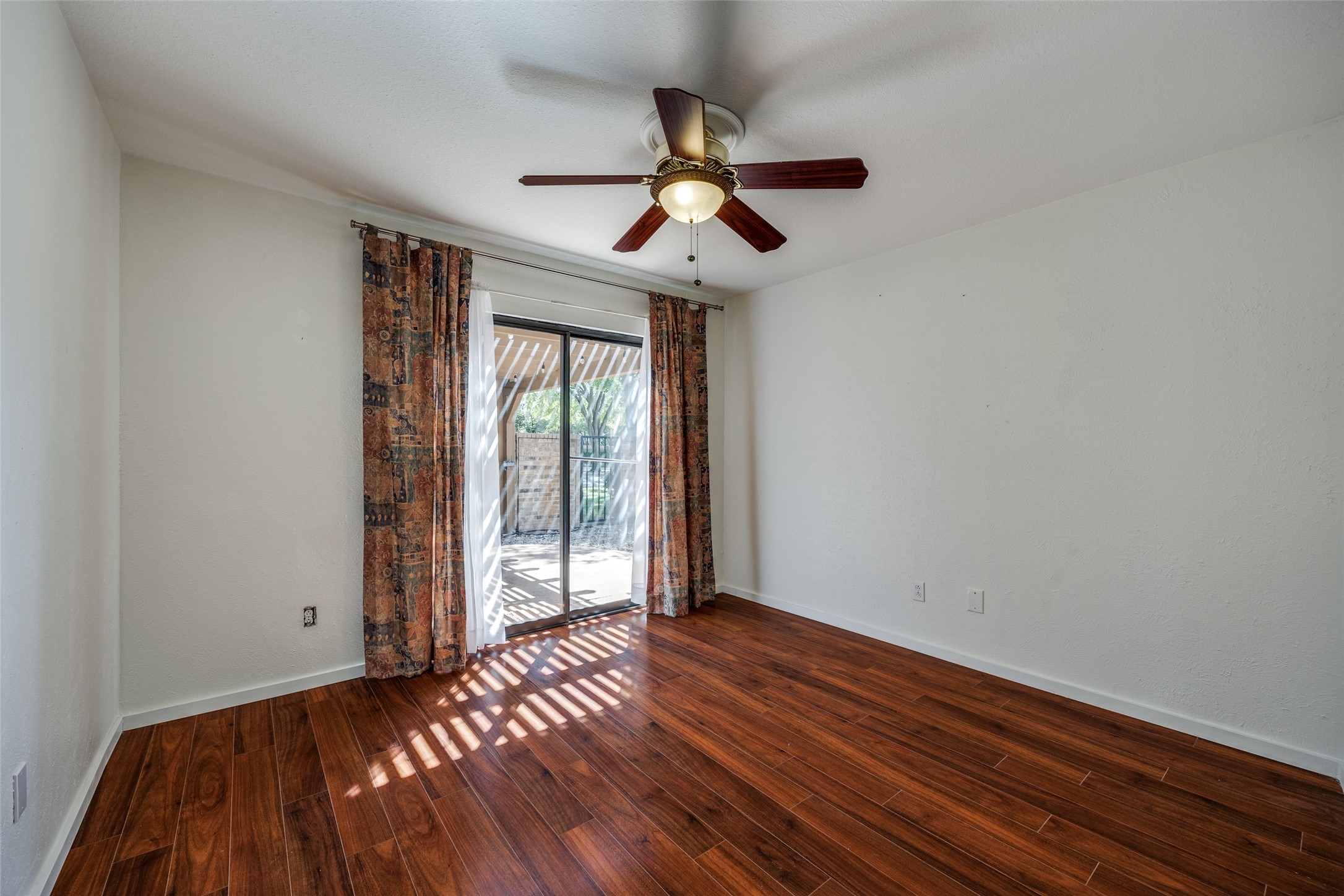 3255 Whispering Oak Farmers Branch TX 75234