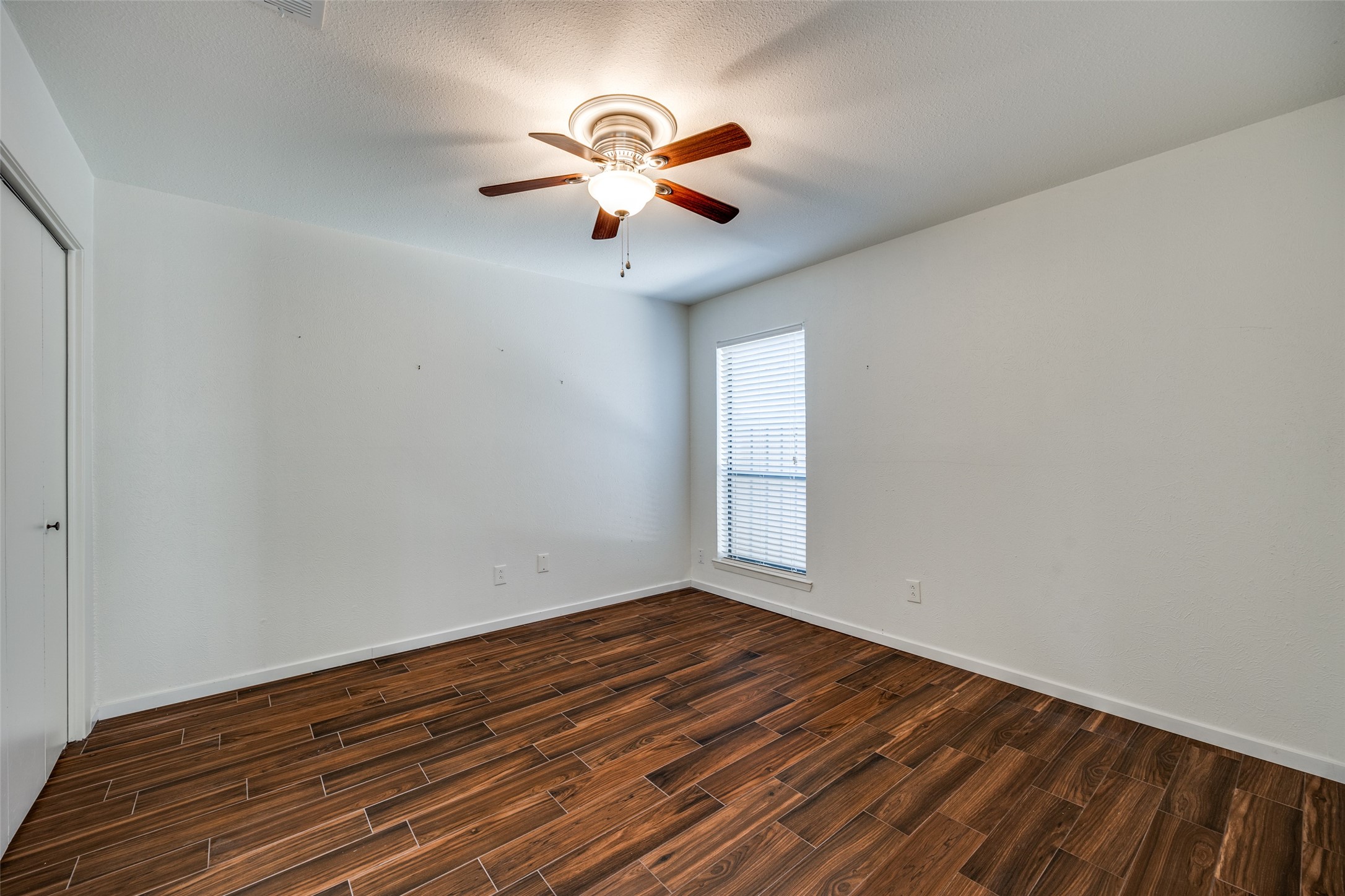 3255 Whispering Oak Farmers Branch TX 75234