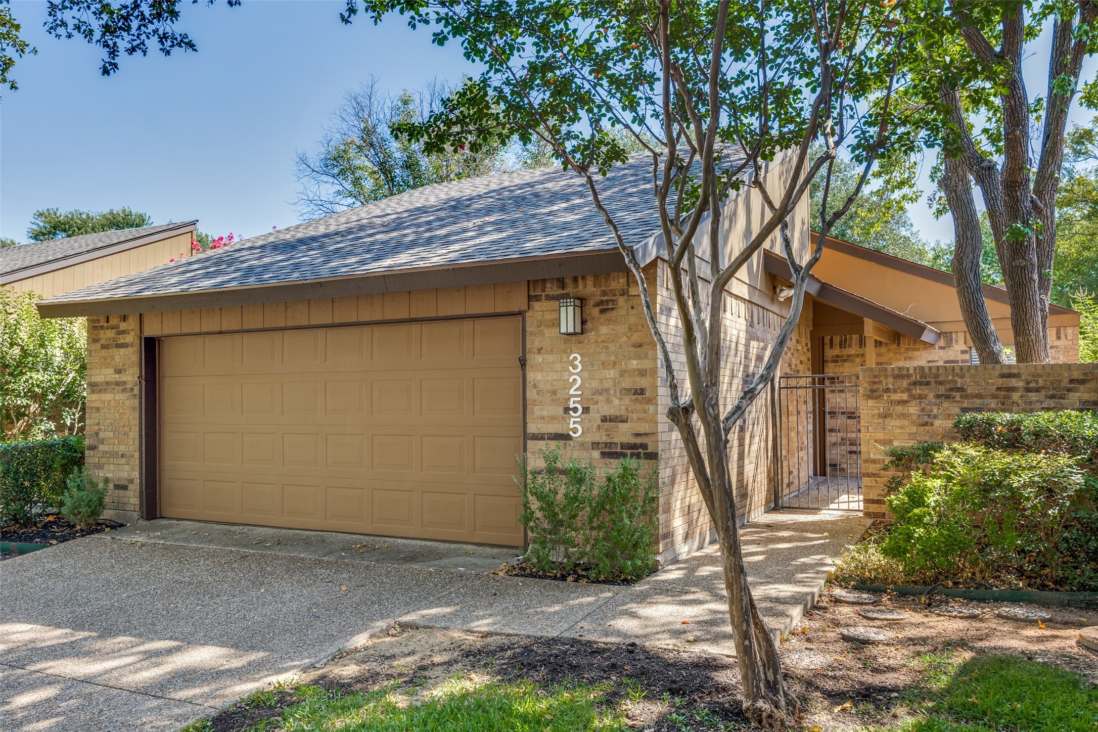 3255 Whispering Oak Farmers Branch TX 75234