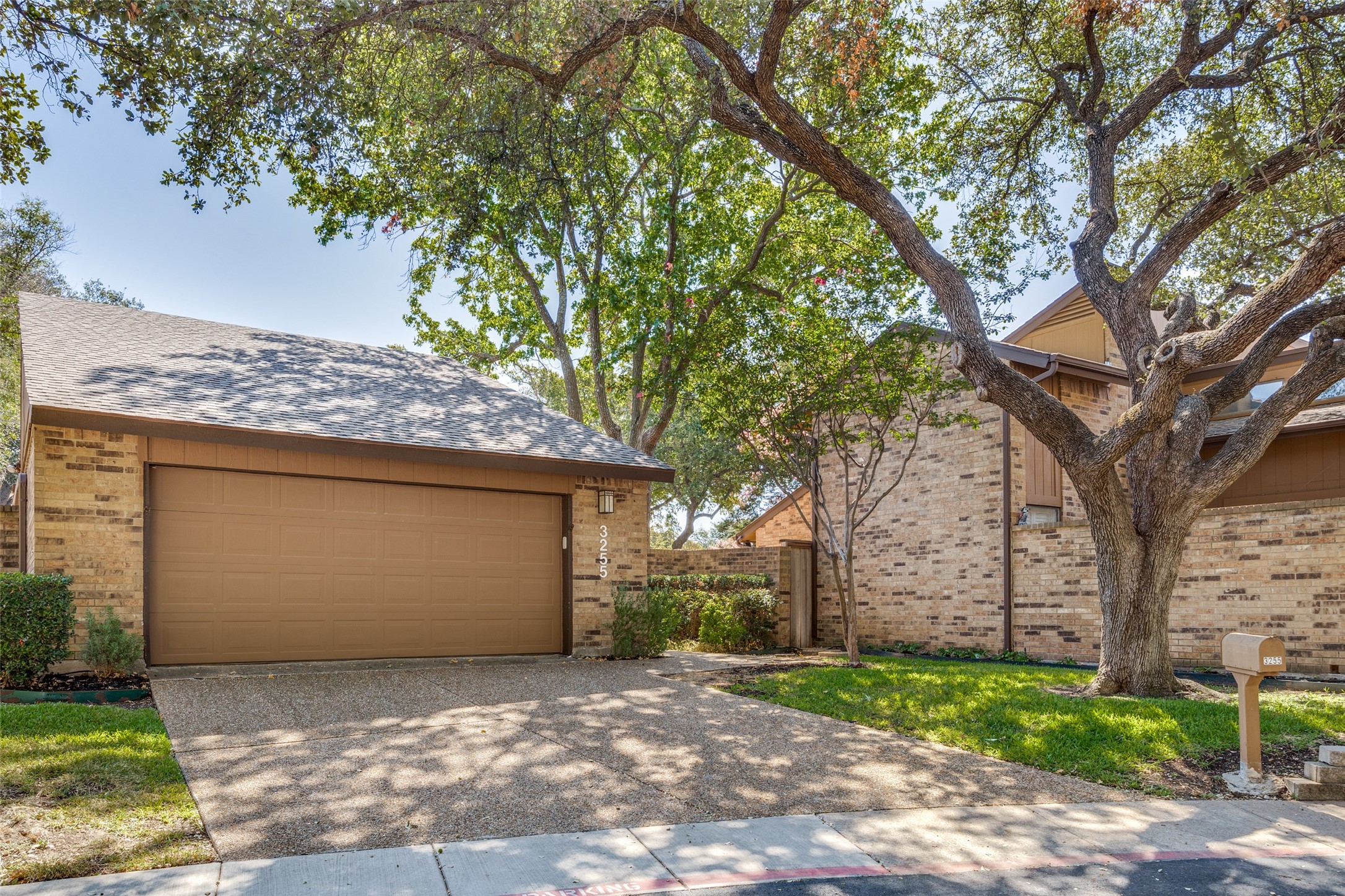 3255 Whispering Oak Farmers Branch TX 75234
