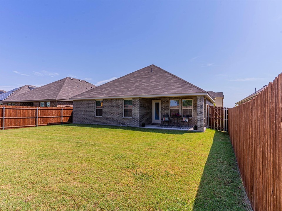 3307 Knoll Drive Ennis TX 75119