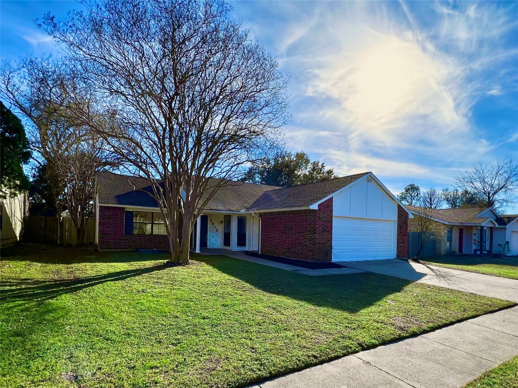 2613 Castanada Circle Fort Worth TX 76112