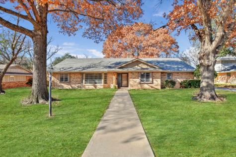 1415 Yarborough Drive Sherman TX 75092