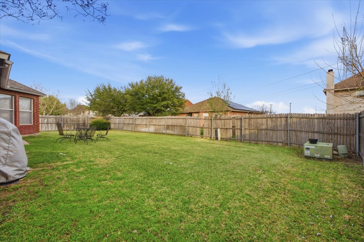 2208 Bantry Lane Arlington TX 76002
