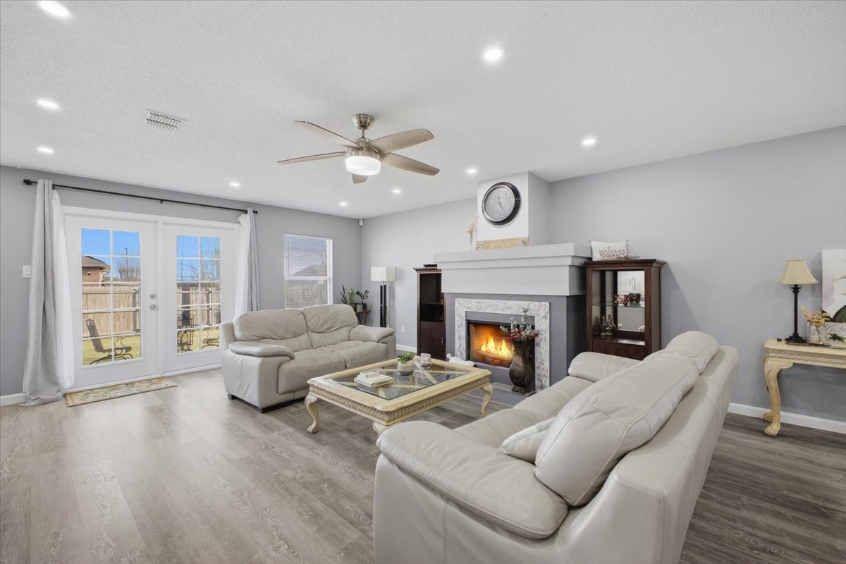 2208 Bantry Lane Arlington TX 76002