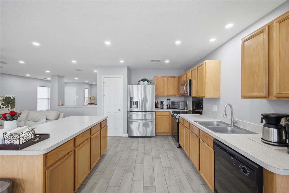 2208 Bantry Lane Arlington TX 76002