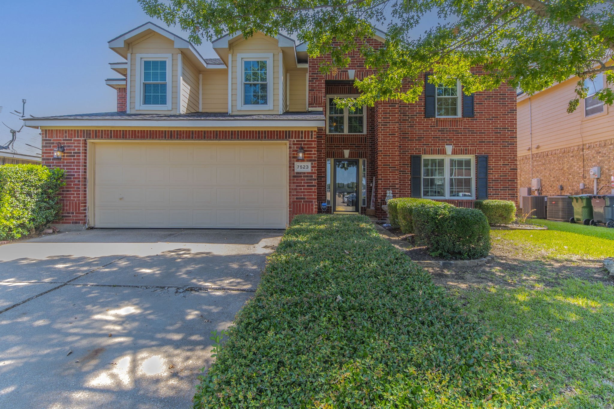 7523 Geneseo Lane Arlington TX 76002
