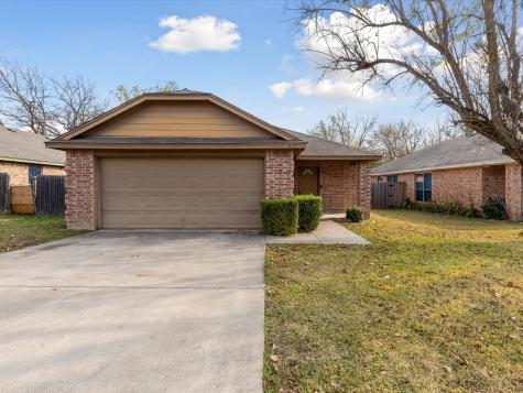 412 Grayson Court Joshua TX 76058