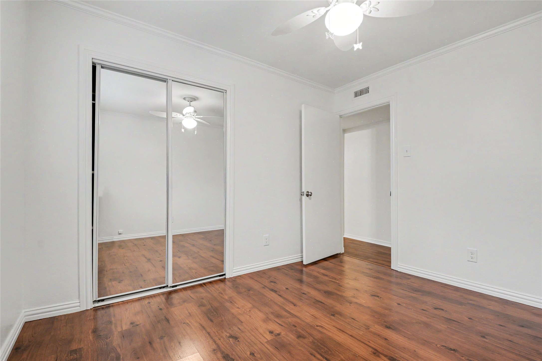 2905 Arcadia Lane Carrollton TX 75007