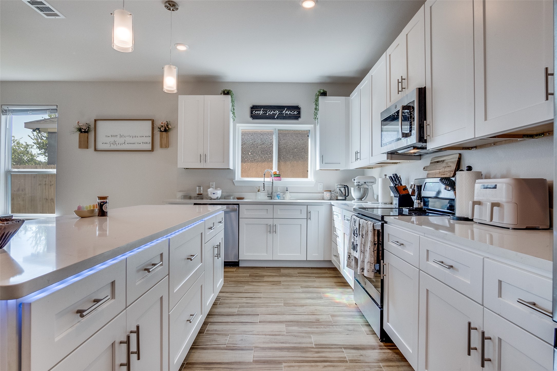 2303 Pedernales Court Granbury TX 76048