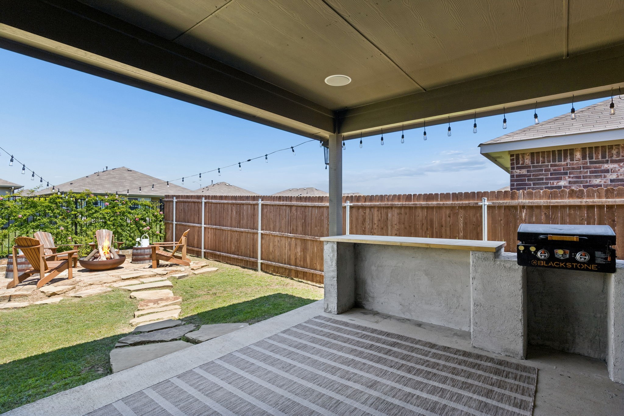 16616 Porterfield Lane Justin TX 76247