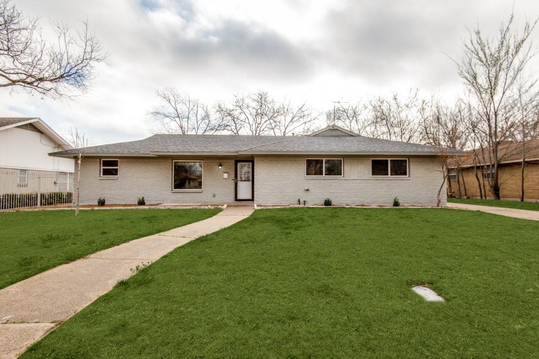 1204 Elby Street Irving TX 75061