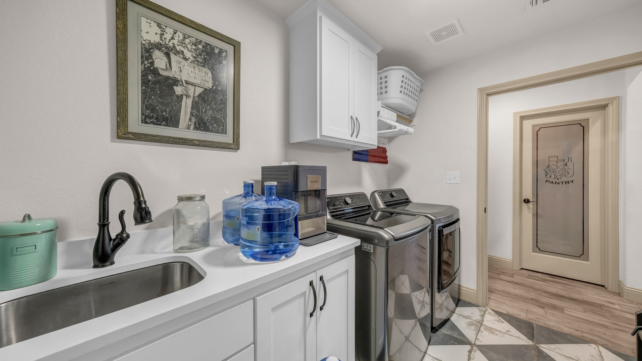 1008 Laramie Road Poolville TX 76487