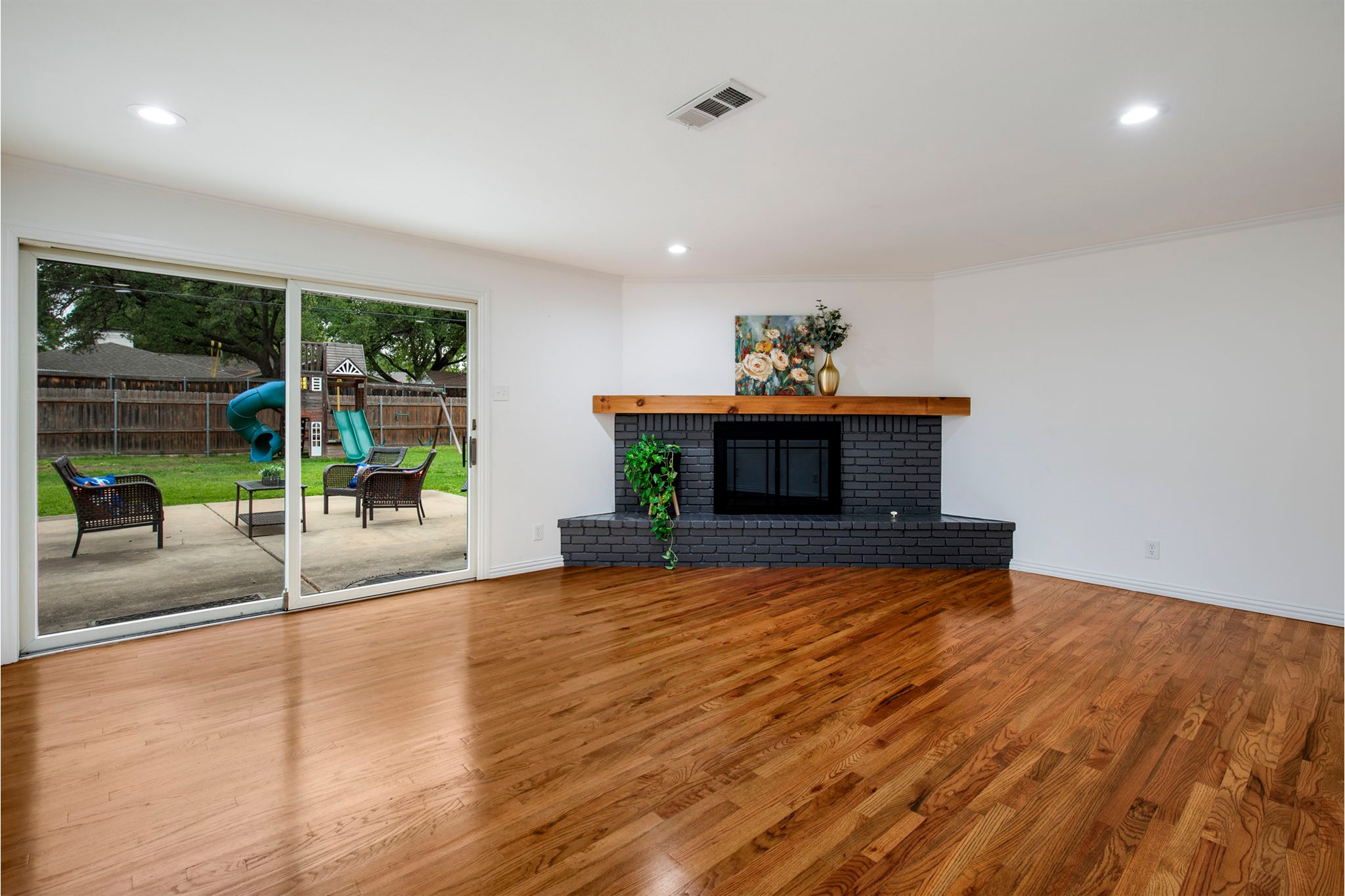 3001 Lavita Lane Farmers Branch TX 75234