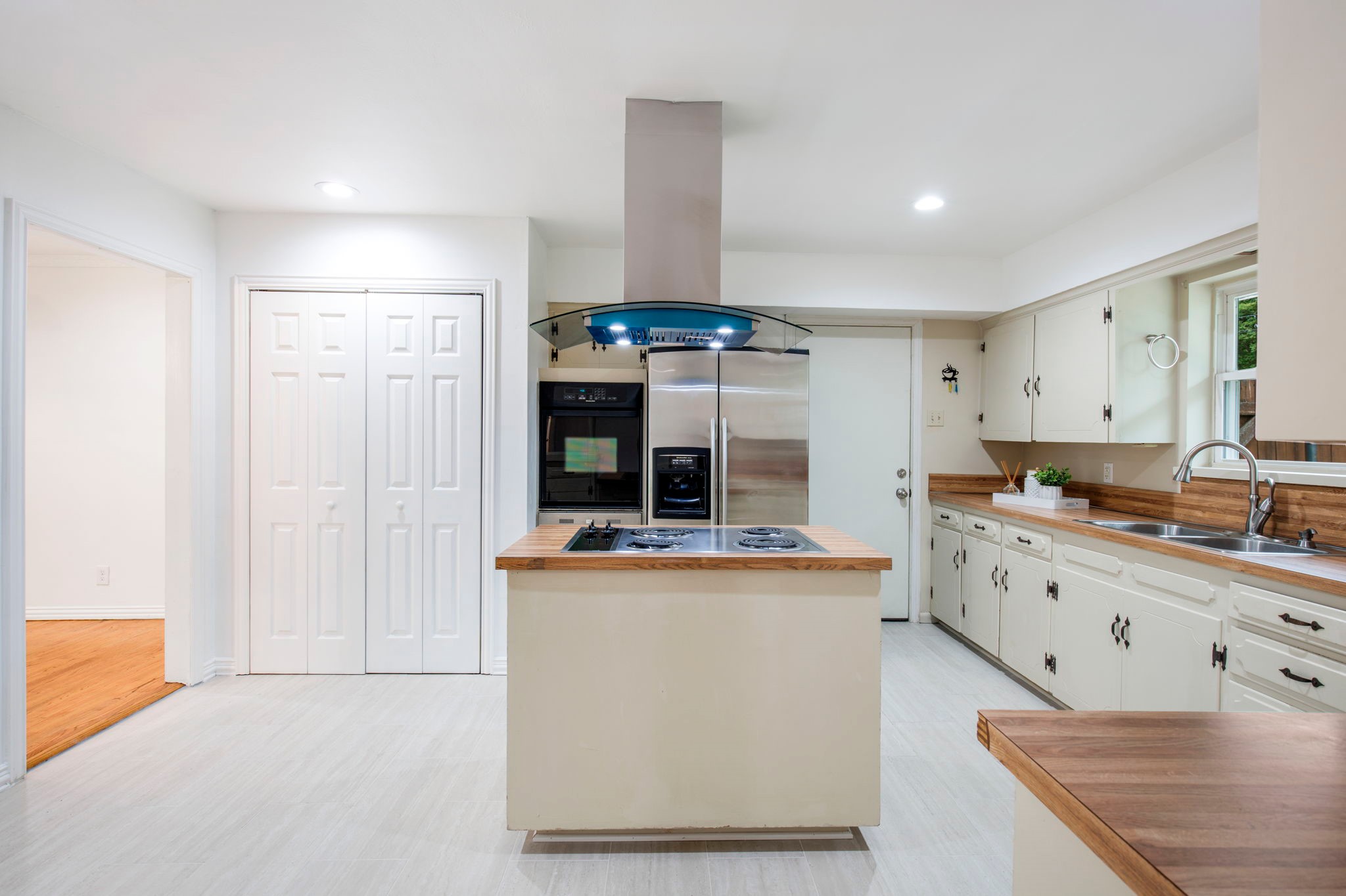 3001 Lavita Lane Farmers Branch TX 75234