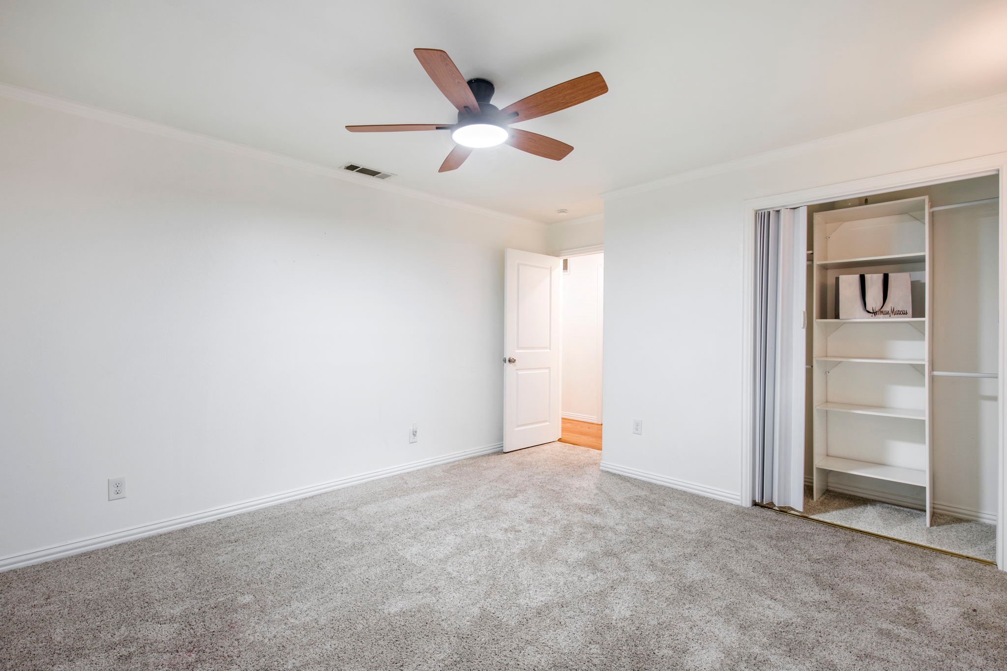 3001 Lavita Lane Farmers Branch TX 75234