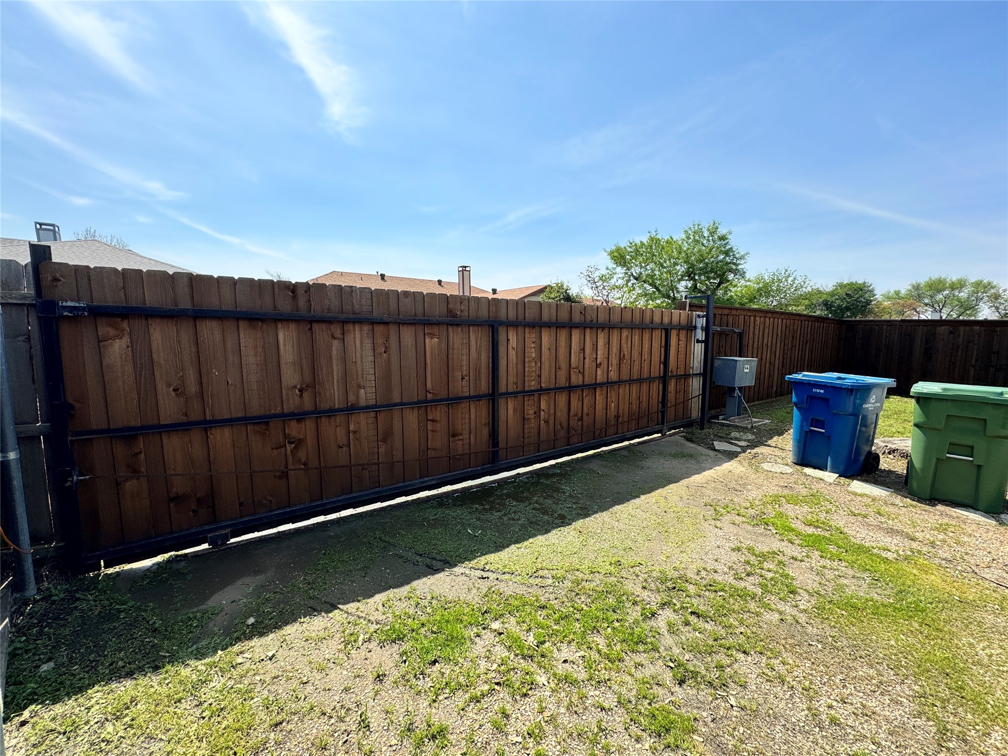 2610 Fallcreek Circle Carrollton TX 75006