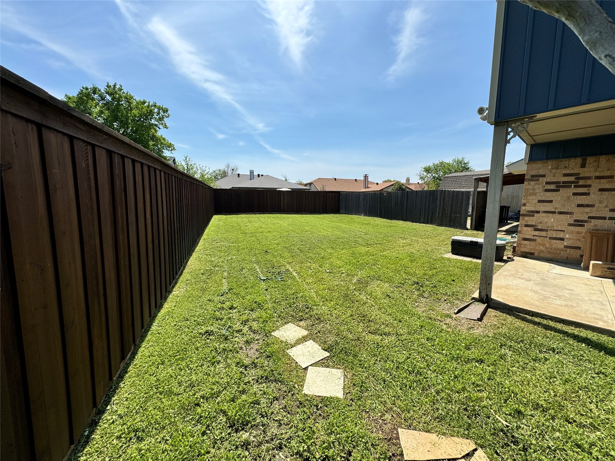 2610 Fallcreek Circle Carrollton TX 75006