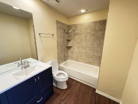 2610 Fallcreek Circle Carrollton TX 75006