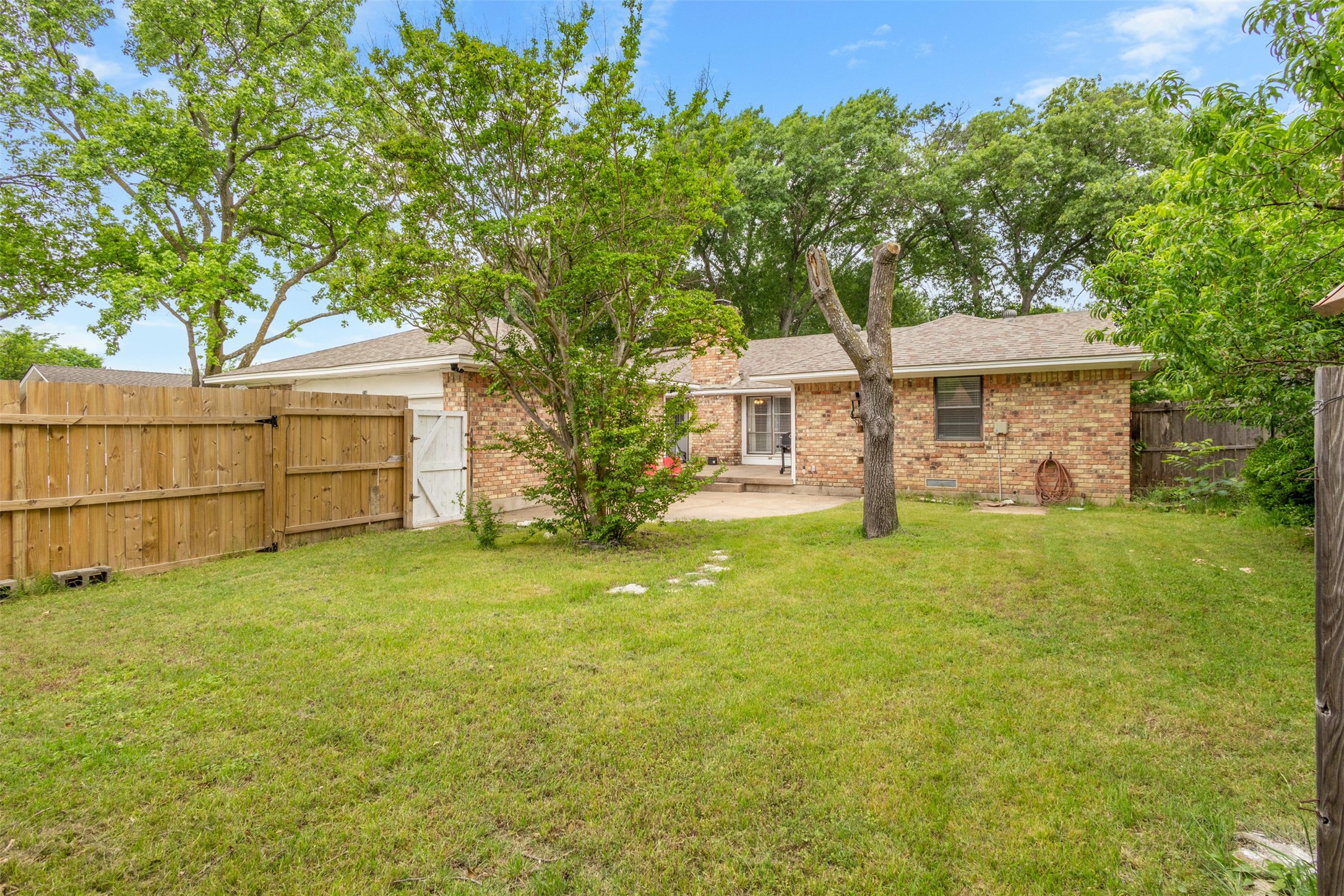 214 S Alexander Avenue Duncanville TX 75116